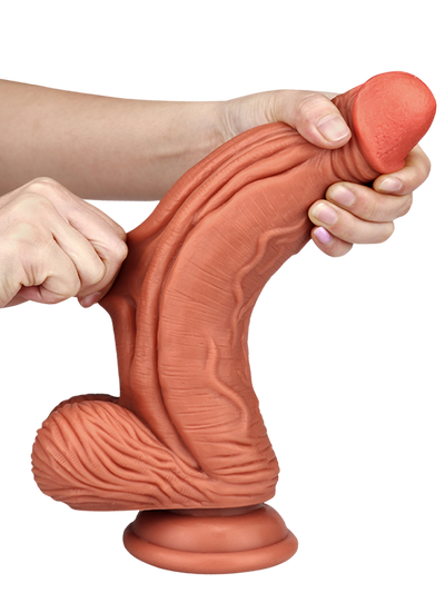 Realistischer Dildo mit starkem Saugnapf